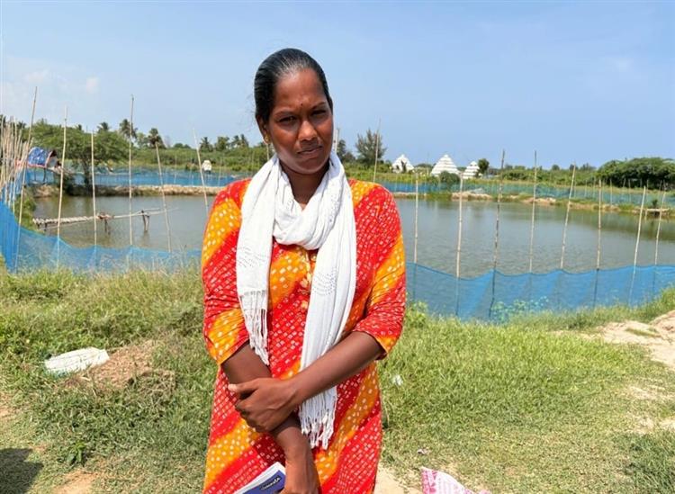 Subhadra:A-Champion-Of-Odishas-Coastal-Resilience-Bharati-Sethy-Leads-Ganjam-Farmers-Into-Mud-Crab-Farming