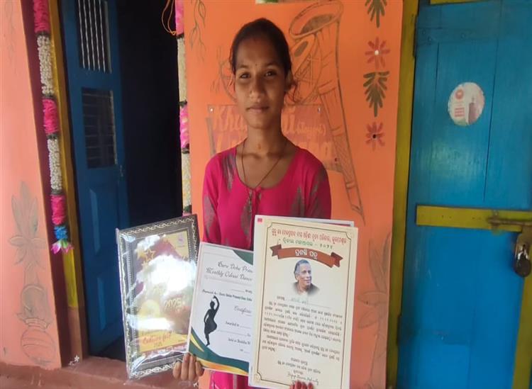 Subhadra Live:From-Remote-areas-to-Nation-Scholarship-in-Odishi
