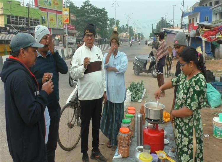 Subhadra Live:From-the-warmth-of-her-familys-tea-shop-Arpita-brews-her-dreams-of-becoming-a-teacher