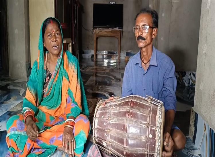 Subhadra Live:The-magic-of-village-housewifes-music